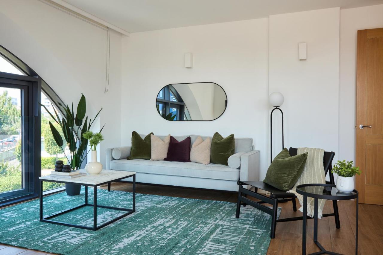 Kew Bridge By Viridian Apartments Luaran gambar