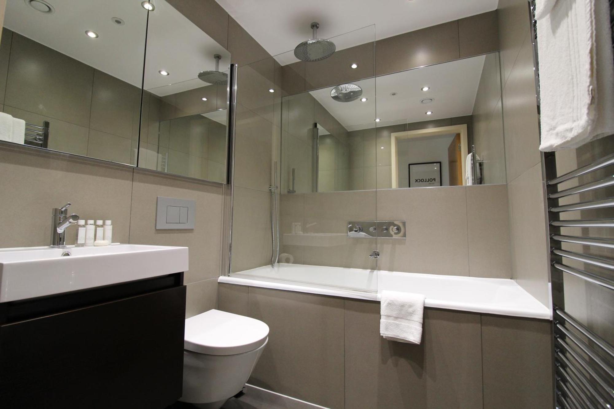 Kew Bridge By Viridian Apartments Luaran gambar
