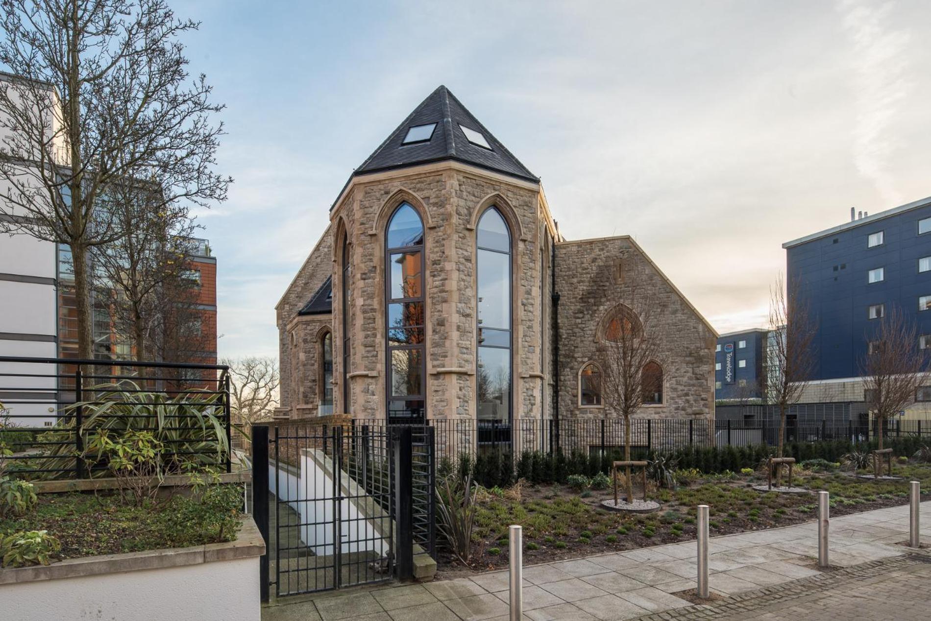 Kew Bridge By Viridian Apartments Luaran gambar