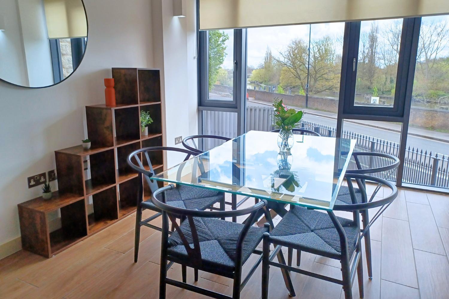 Kew Bridge By Viridian Apartments Luaran gambar
