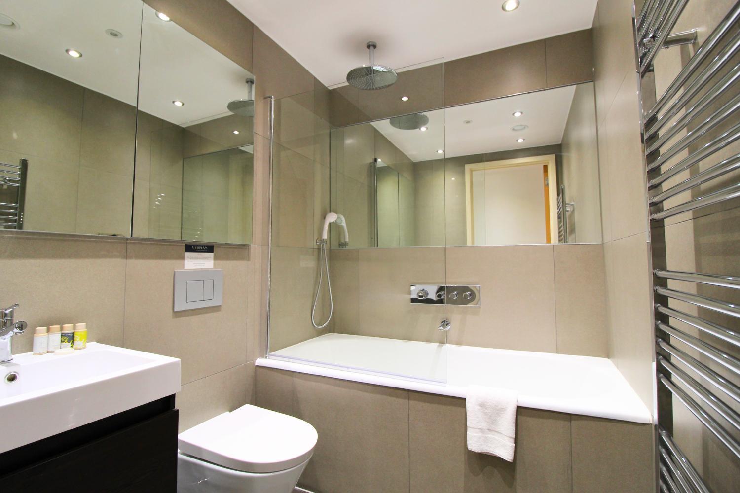 Kew Bridge By Viridian Apartments Luaran gambar