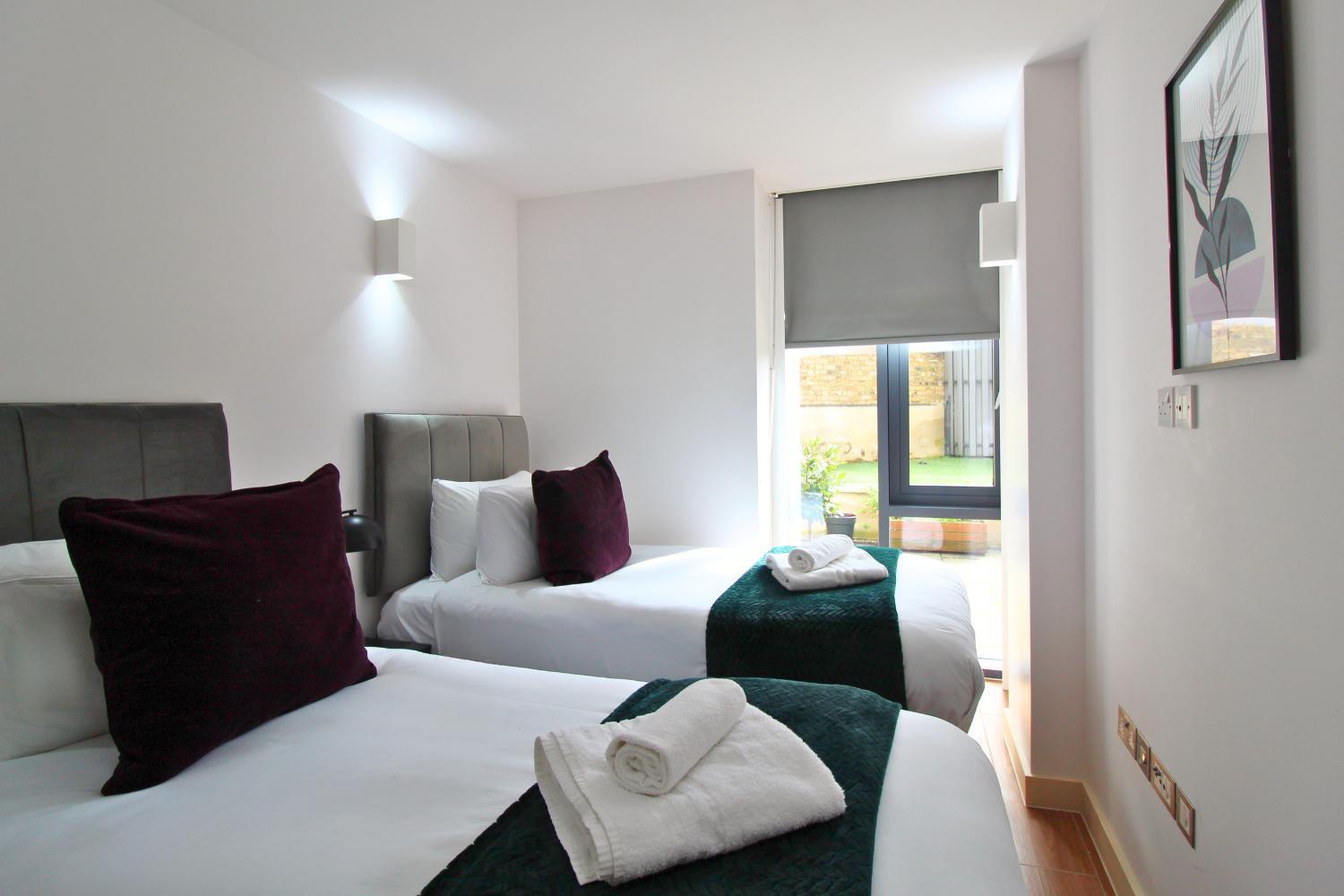 Kew Bridge By Viridian Apartments Luaran gambar