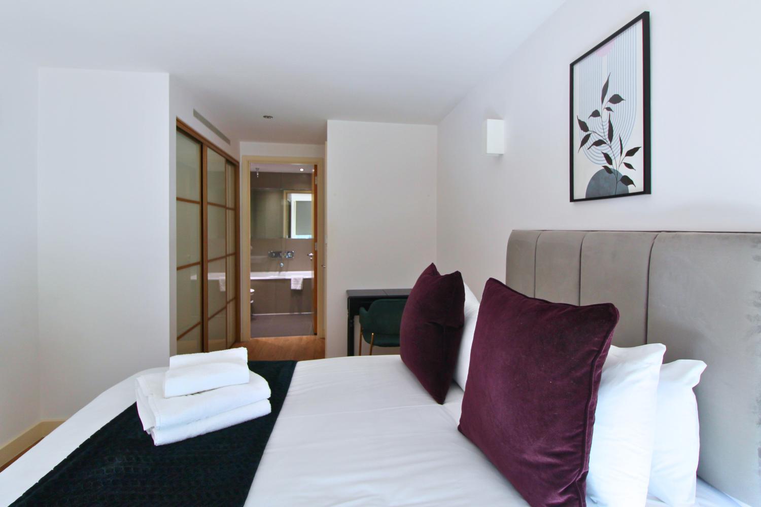 Kew Bridge By Viridian Apartments Luaran gambar